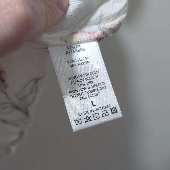 ASTR the Label Flutter Sleeve Crossover Top White Watercolor Floral Women's L - Picture 8 of 8